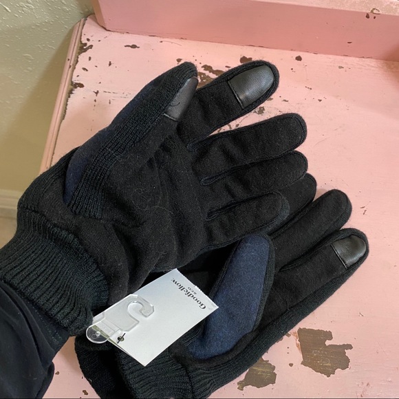 GOODFELLOW BLACK FUZZY GLOVES NWT XL Tech Thumbs - Picture 3 of 3
